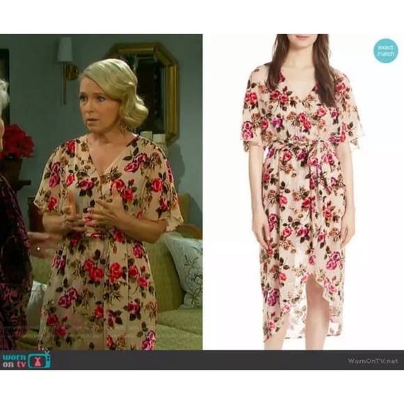 Alice + Olivia Dresses & Skirts - Alice + Olivia Clarine Floral Burnout Wrap Dress